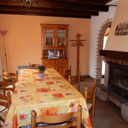 Elegant In Gerb Pal In Cosy Environment