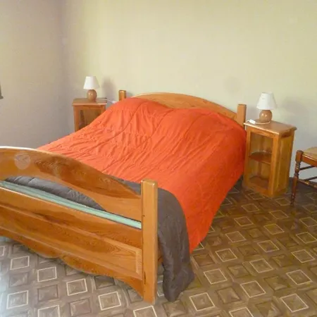 Chalet Elegant In In Cosy Environment *