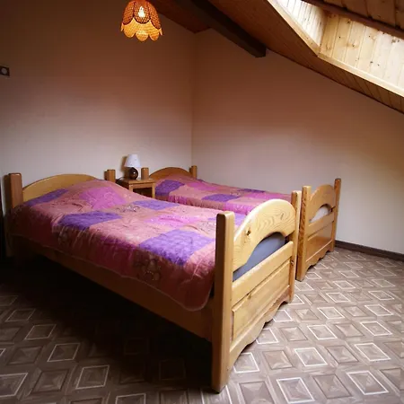 Elegant In In Cosy Environment *